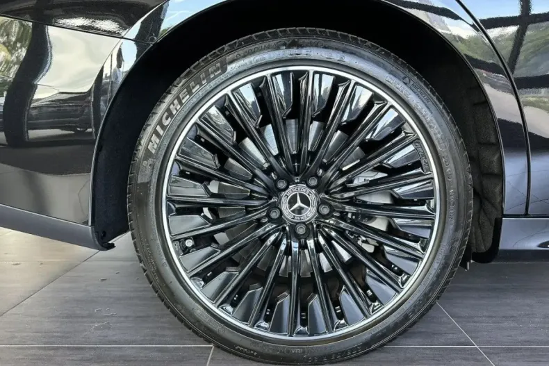 Mercedes-Benz E 300 din 2024 cu 21.794 km - oferta MER122240 - foto 28