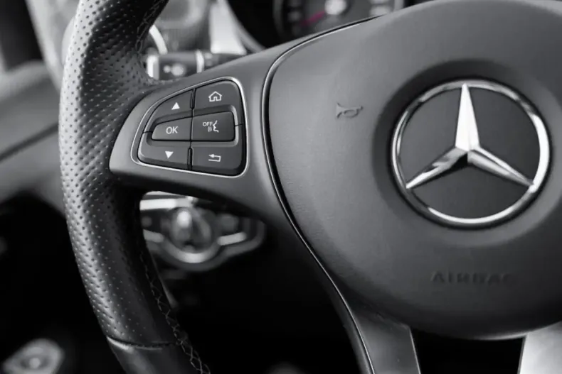 Mercedes-Benz V 220 din 2021 cu 89.700 km - oferta MER122242 - foto 14