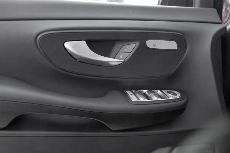 Mercedes-Benz V 220 din 2021 cu 89.700 km - oferta MER122242 - foto 20