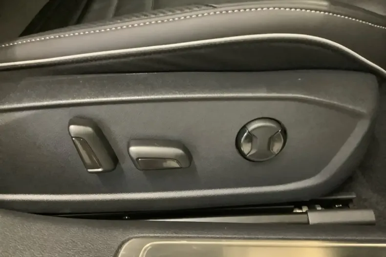 Volkswagen Arteon din 2023 cu 24.715 km - oferta VOL122253 - foto 22