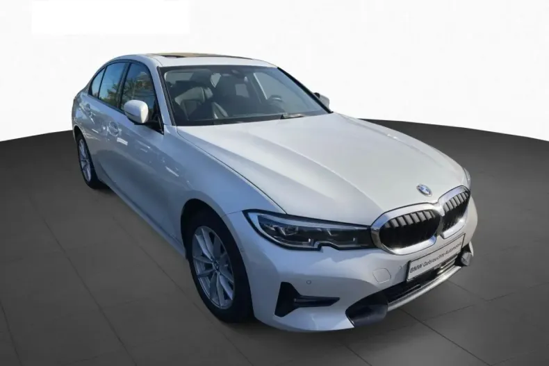 BMW 320 din 2021 cu 58.217 km - oferta BMW122254 - foto 3