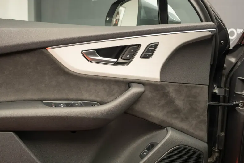 Audi Q7 din 2021 cu 76.000 km - oferta AUD122258 - foto 30