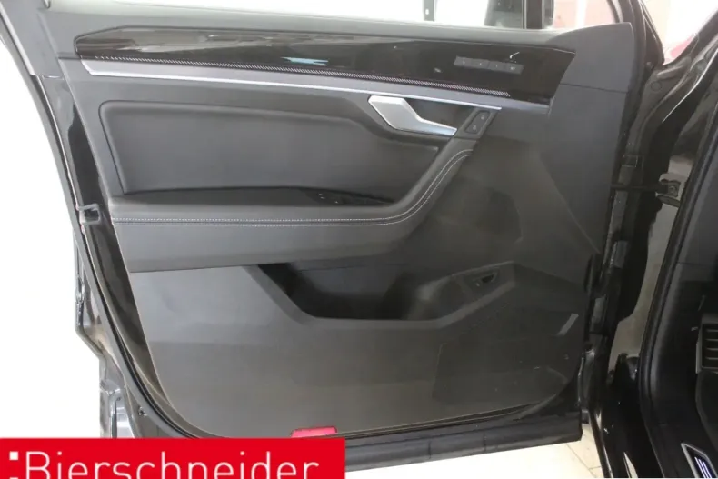 Volkswagen Touareg din 2023 cu 42.722 km - oferta VOL122260 - foto 8