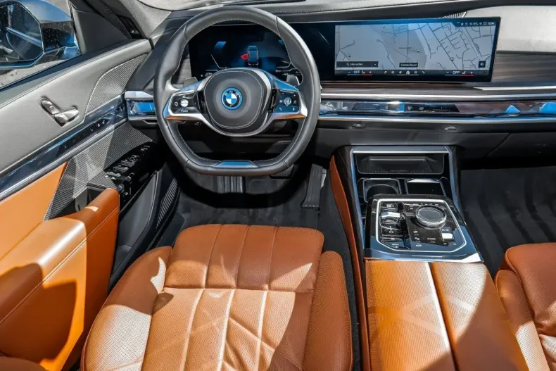 BMW 750 din 2023 cu 27.461 km - oferta BMW122263 - foto 12