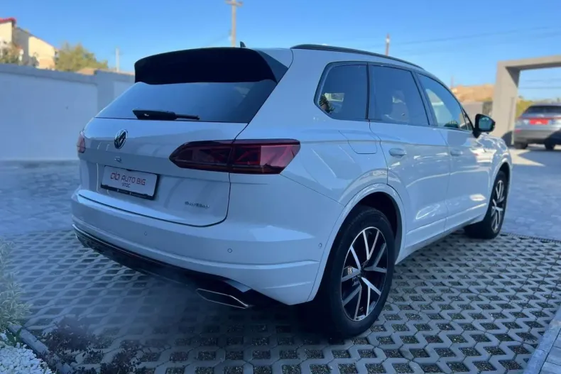 Volkswagen Touareg din 2021 cu 132.370 km - oferta VOL122267 - foto 6