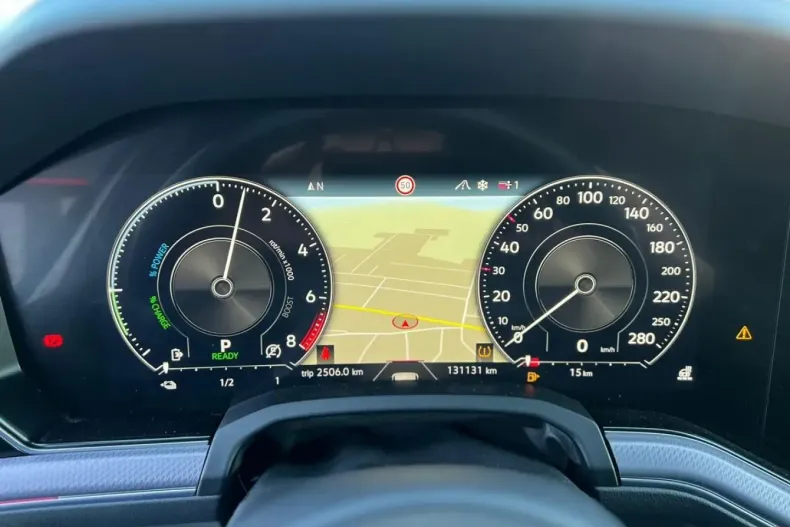 Volkswagen Touareg din 2021 cu 132.370 km - oferta VOL122267 - foto 14