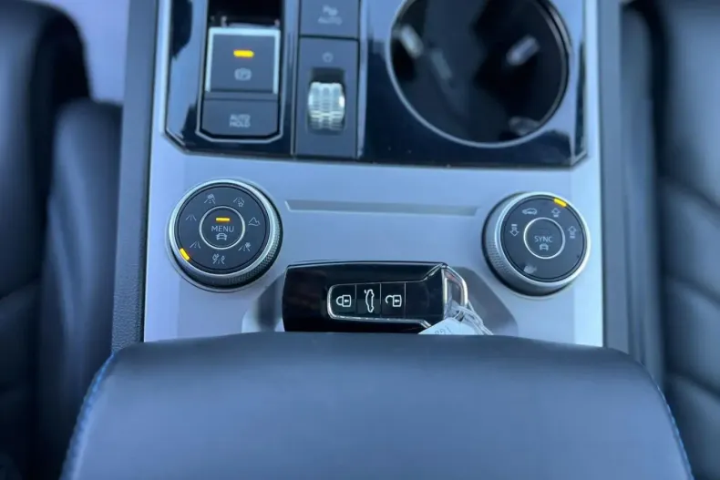 Volkswagen Touareg din 2021 cu 132.370 km - oferta VOL122267 - foto 18