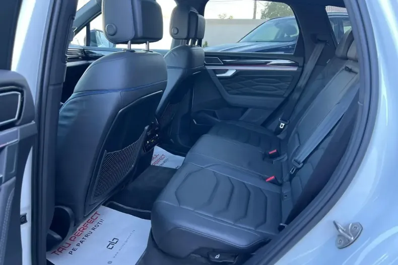 Volkswagen Touareg din 2021 cu 132.370 km - oferta VOL122267 - foto 21