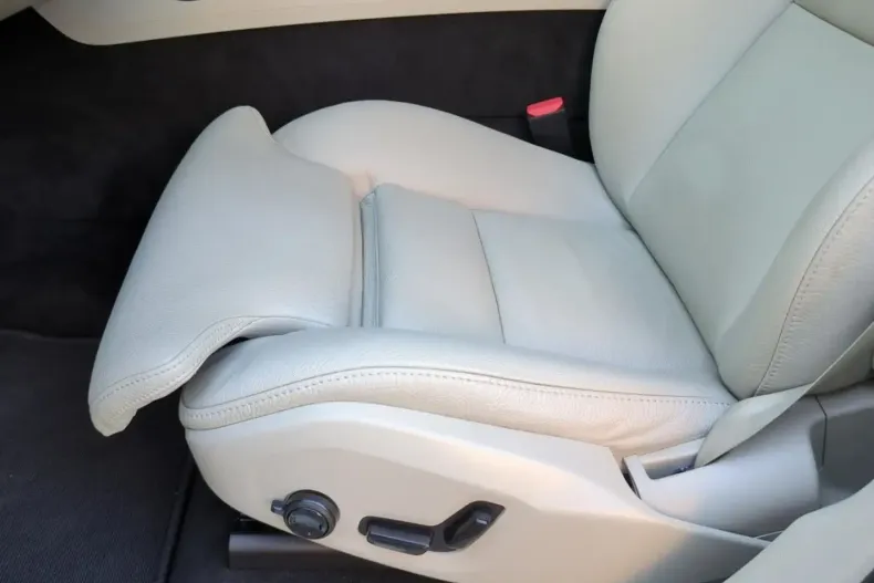 Volvo XC60 din 2020 cu 77.800 km - oferta VOL122273 - foto 29