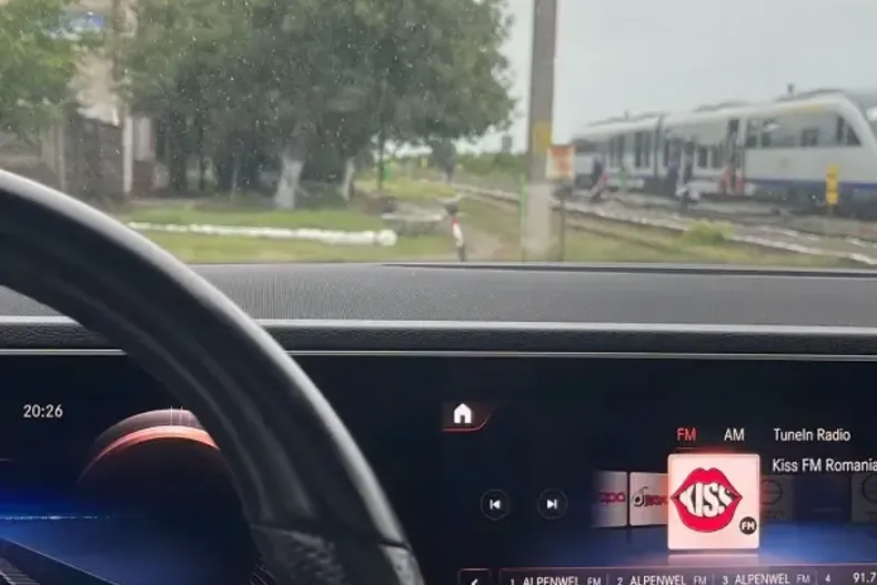 Mercedes-Benz GLE 450 din 2022 cu 62.000 km - oferta MER122277 - foto 30