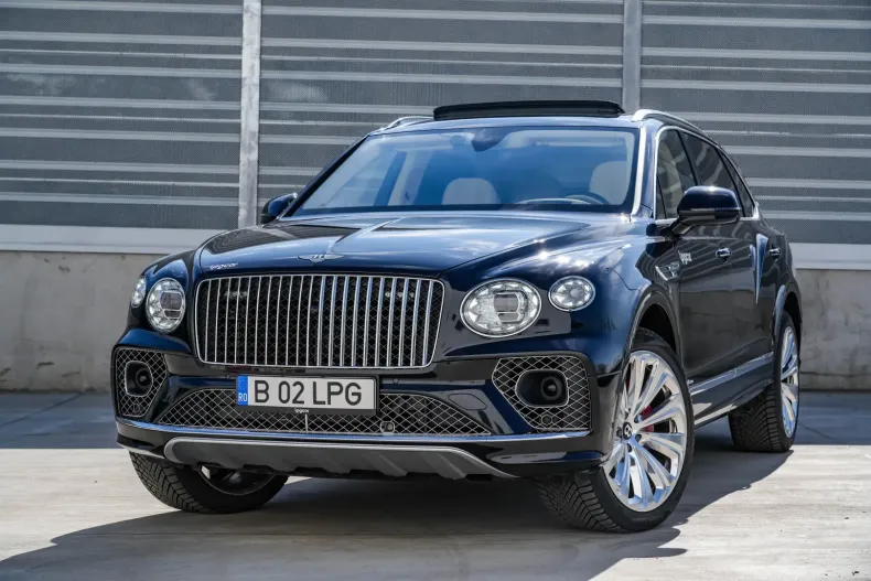 Bentley Bentayga din 2023 cu 26.000 km - oferta BEN122280 - foto 1