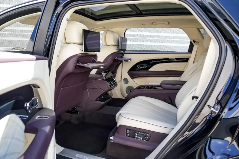 Bentley Bentayga din 2023 cu 26.000 km - oferta BEN122280 - foto 15