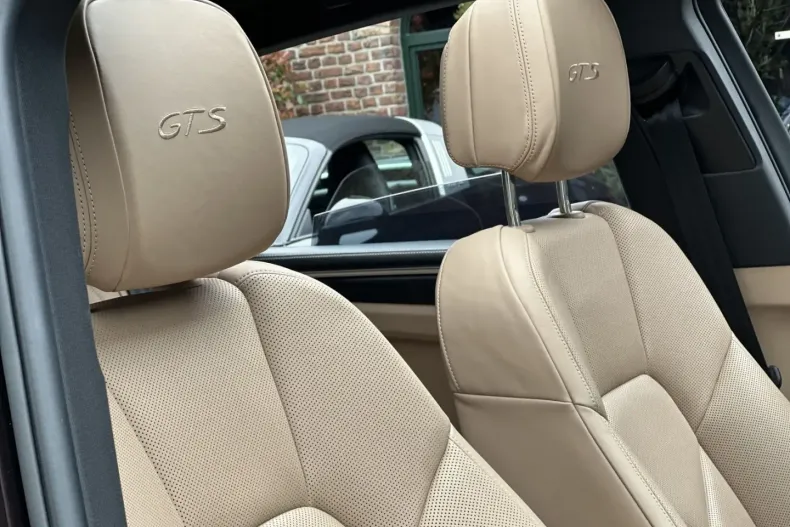 Porsche Macan din 2022 cu 20.300 km - oferta POR122296 - foto 6