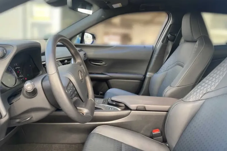 Lexus UX din 2022 cu 10.000 km - oferta LEX122300 - foto 10