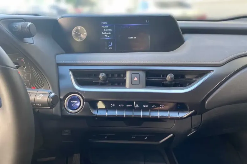 Lexus UX din 2022 cu 10.000 km - oferta LEX122300 - foto 13