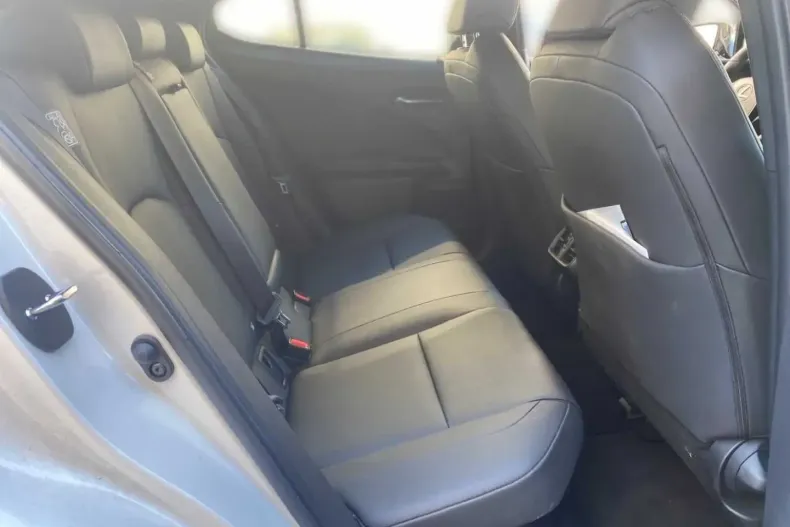 Lexus UX din 2022 cu 10.000 km - oferta LEX122300 - foto 15