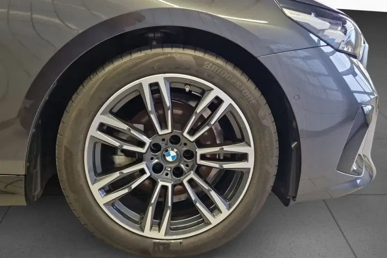 BMW 520 din 2024 cu 13.400 km - oferta BMW122304 - foto 5