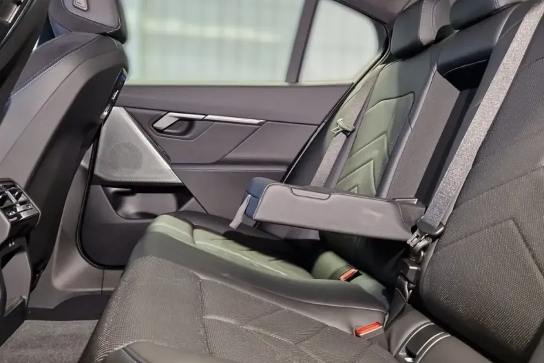 BMW 520 din 2024 cu 13.400 km - oferta BMW122304 - foto 9