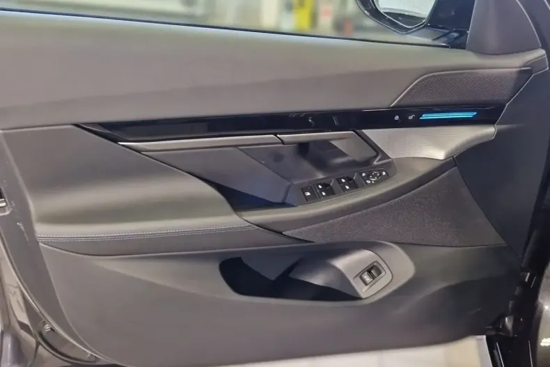 BMW 520 din 2024 cu 13.400 km - oferta BMW122304 - foto 11