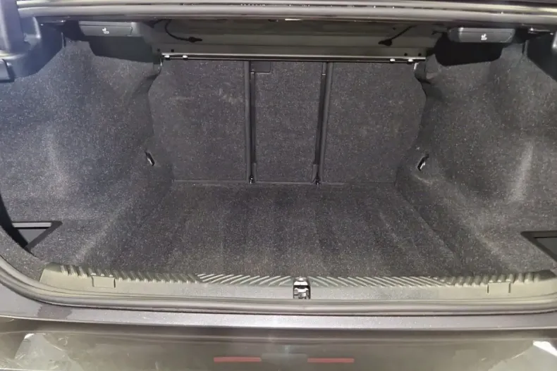 BMW 520 din 2024 cu 13.400 km - oferta BMW122304 - foto 12