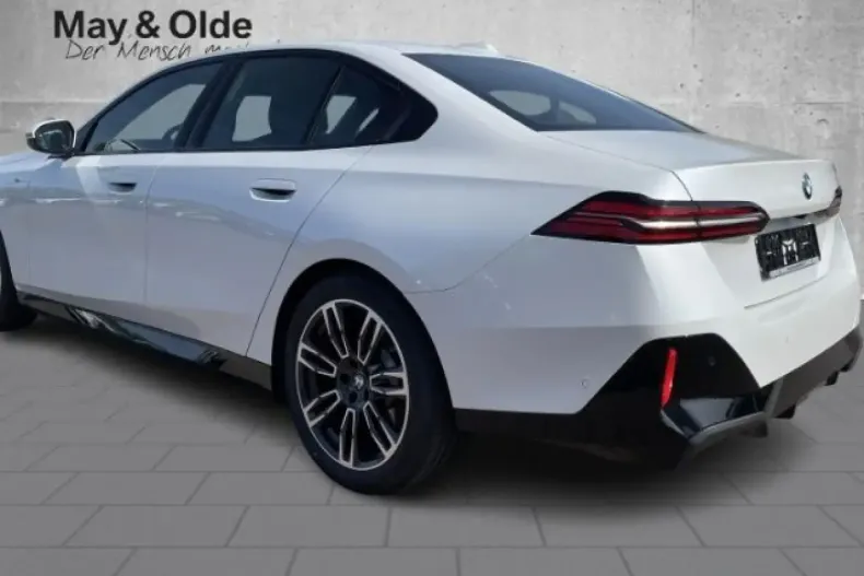 BMW 520 din 2024 cu 10.600 km - oferta BMW122305 - foto 3