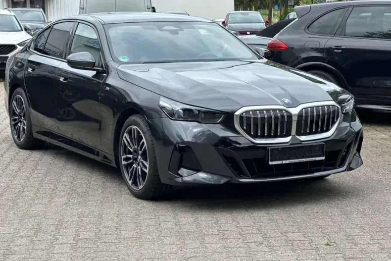 BMW 520 din 2023 cu 9.350 km - oferta BMW122306 - foto 4