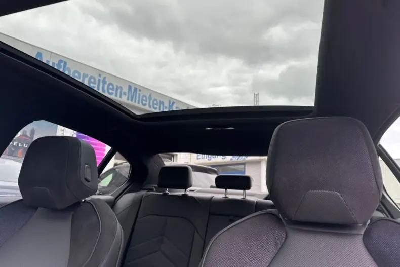 BMW 520 din 2023 cu 9.350 km - oferta BMW122306 - foto 12