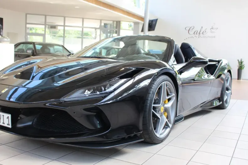 Ferrari F8 din 2022 cu 8.500 km - oferta FER122311 - foto 4