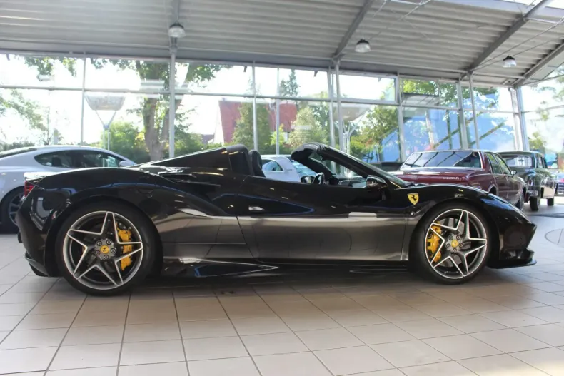 Ferrari F8 din 2022 cu 8.500 km - oferta FER122311 - foto 13