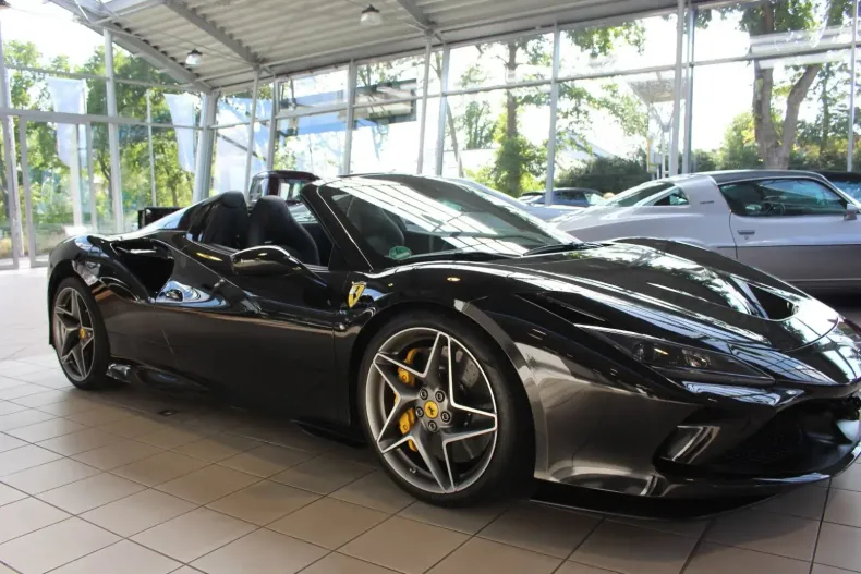 Ferrari F8 din 2022 cu 8.500 km - oferta FER122311 - foto 14