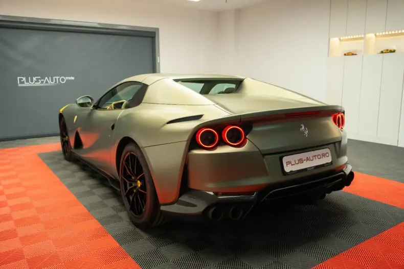 Ferrari 812 din 2023 cu 800 km - oferta FER122315 - foto 5