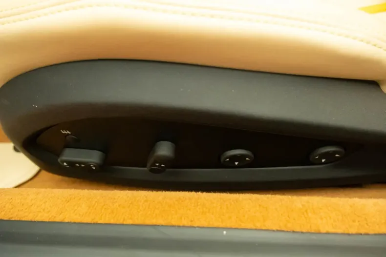 Ferrari 812 din 2023 cu 800 km - oferta FER122315 - foto 22