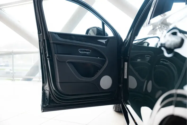 Bentley Bentayga din 2023 cu 25.000 km - oferta BEN122321 - foto 23