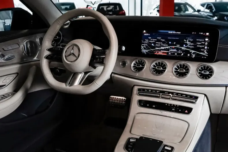 Mercedes-Benz E 300 din 2022 cu 43.000 km - oferta MER122324 - foto 6