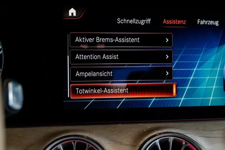 Mercedes-Benz E 300 din 2022 cu 43.000 km - oferta MER122324 - foto 19