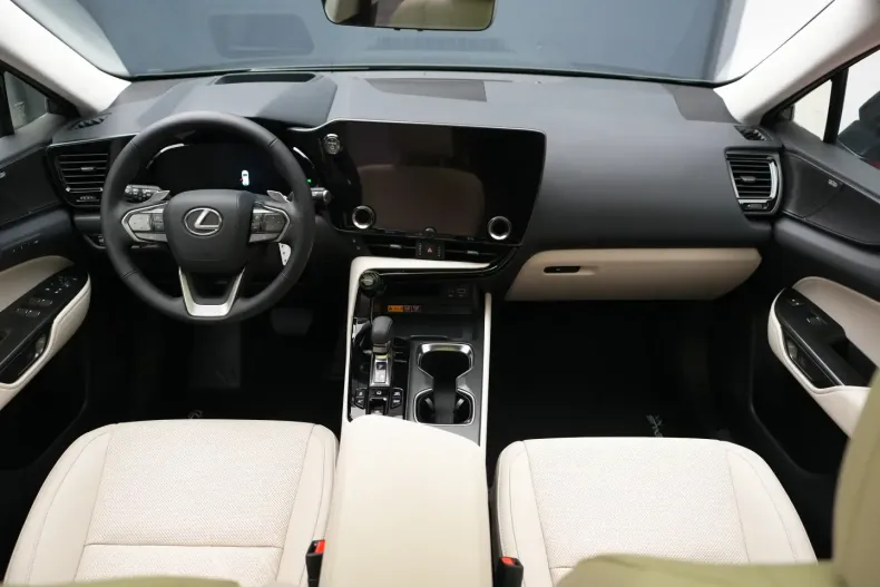 Lexus NX 450h din 2025 cu 11 km - oferta LEX122327 - foto 8