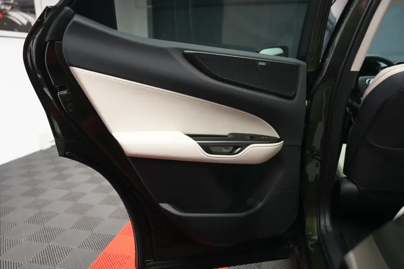 Lexus NX 450h din 2025 cu 11 km - oferta LEX122327 - foto 28