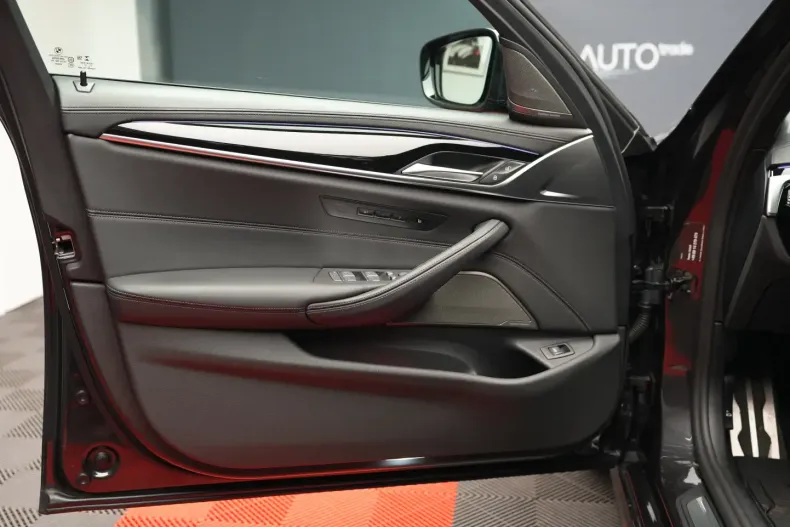 BMW 550 din 2022 cu 70.000 km - oferta BMW122329 - foto 9