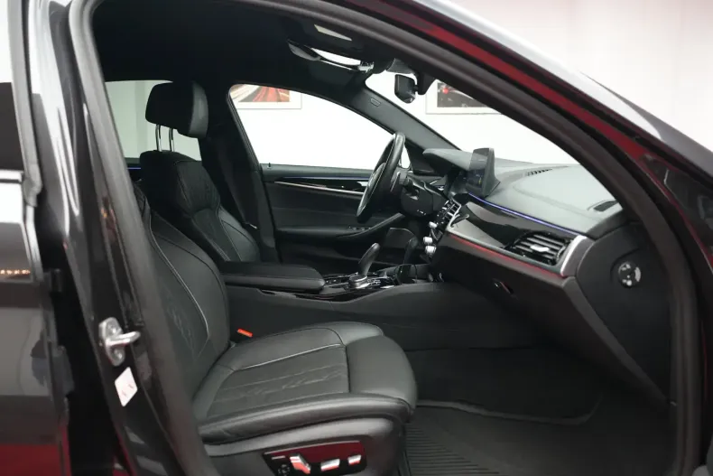 BMW 550 din 2022 cu 70.000 km - oferta BMW122329 - foto 17