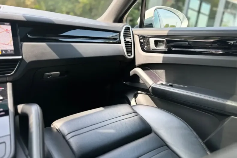 Porsche Cayenne din 2020 cu 95.000 km - oferta POR122333 - foto 15