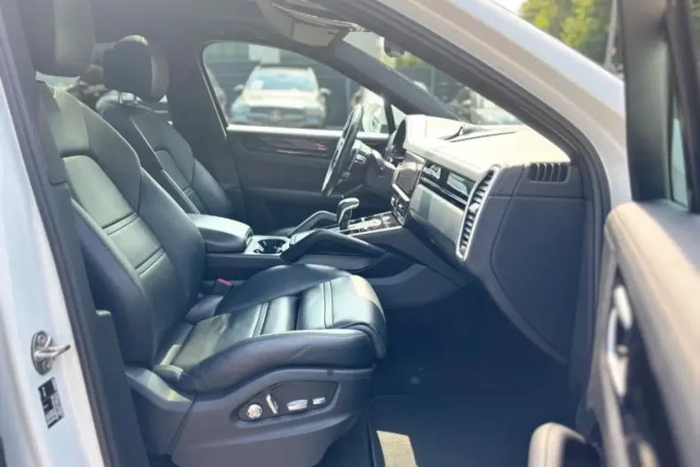 Porsche Cayenne din 2020 cu 95.000 km - oferta POR122333 - foto 27