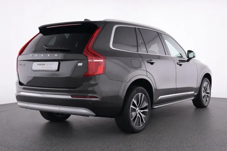 Volvo XC90 din 2021 cu 49.107 km - oferta VOL122334 - foto 2