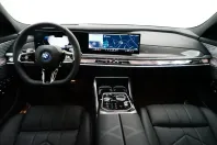 BMW 750 din 2024 cu 2.000 km - oferta BMW122335 - foto 9