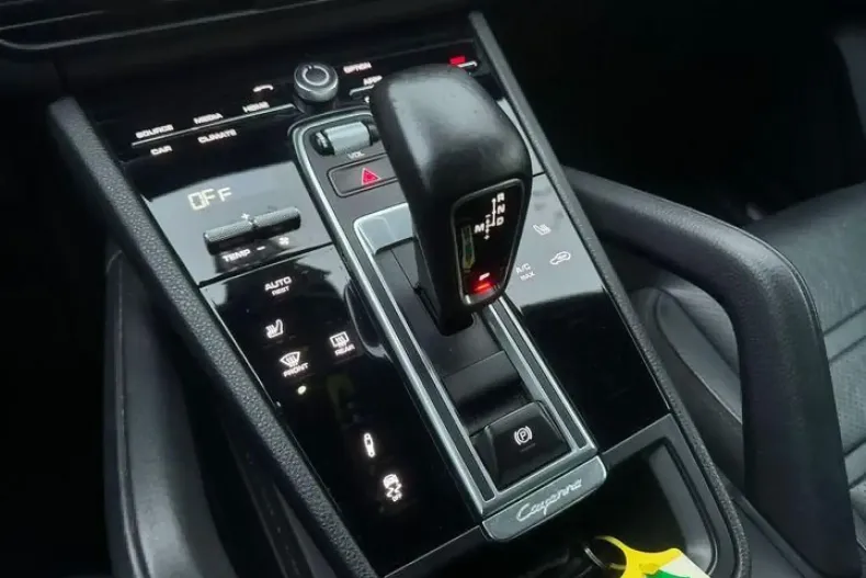 Porsche Cayenne din 2020 cu 90.000 km - oferta POR122336 - foto 5