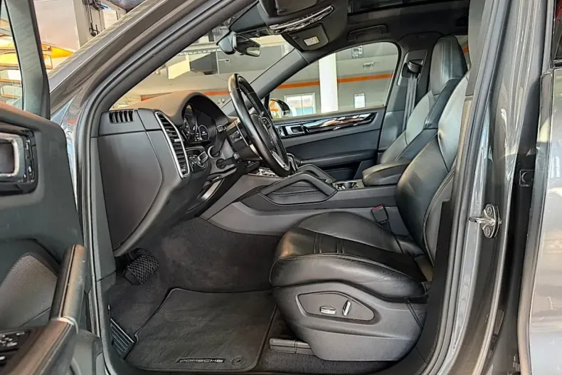 Porsche Cayenne din 2020 cu 99.000 km - oferta POR122337 - foto 12