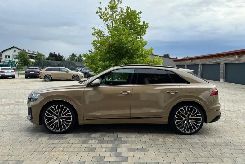 Audi Q8 din 2024 cu 1.000 km - oferta AUD122339 - foto 8