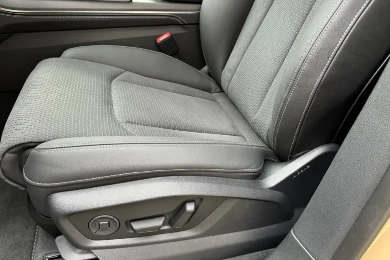 Audi Q8 din 2024 cu 1.000 km - oferta AUD122339 - foto 14