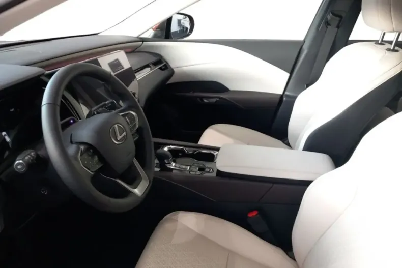 Lexus RX 450 din 2024 cu 10 km - oferta LEX122340 - foto 5