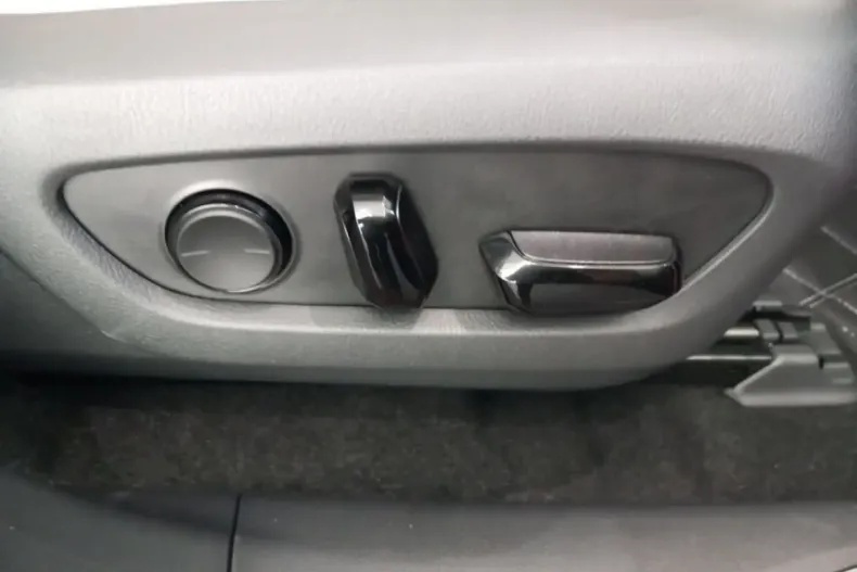 Lexus RX 450 din 2024 cu 10 km - oferta LEX122340 - foto 11