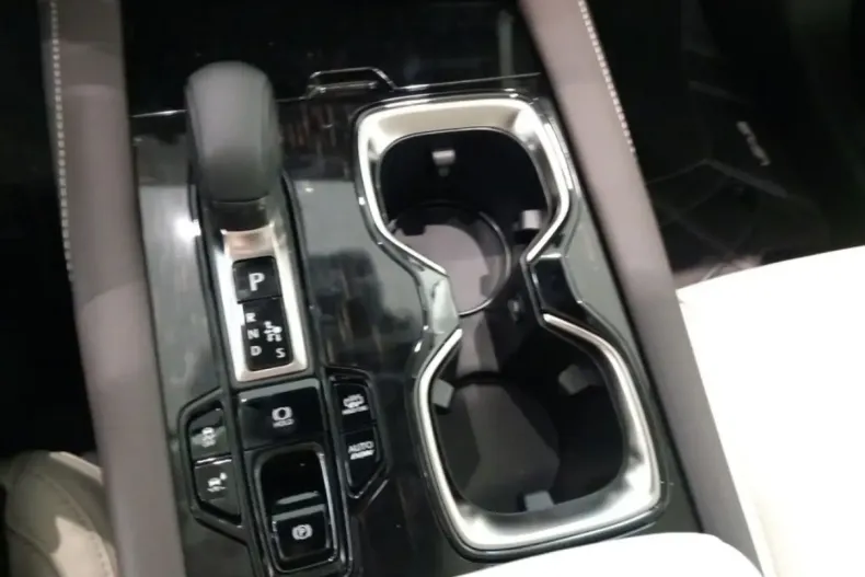 Lexus RX 450 din 2024 cu 10 km - oferta LEX122340 - foto 14